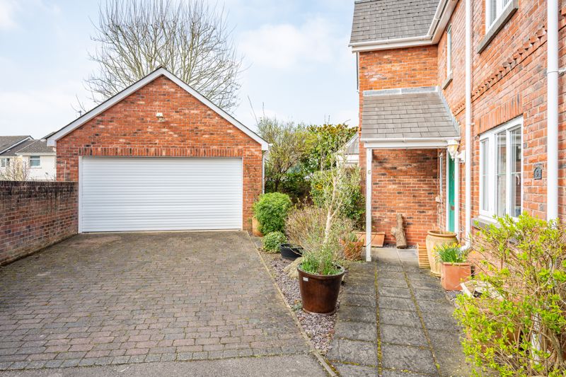 Garage- click for photo gallery